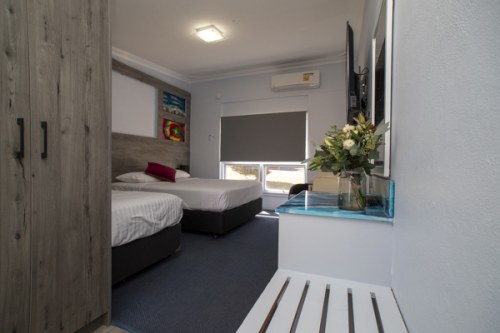 DELUXE TRIPLE ROOM WITH WELCOME DRINK
